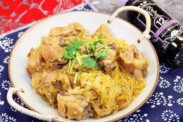 酸菜炖排骨的做法图解11