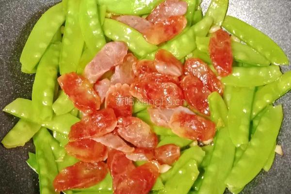 荷兰豆炒腊肠的做法图解11
