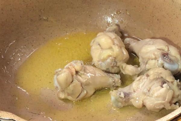 土豆烧鸡腿的做法图解5