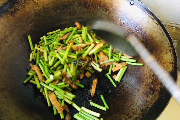 蒜苔炒肉丝的做法图解6