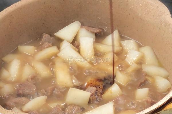 萝卜炖牛肉的做法图解9