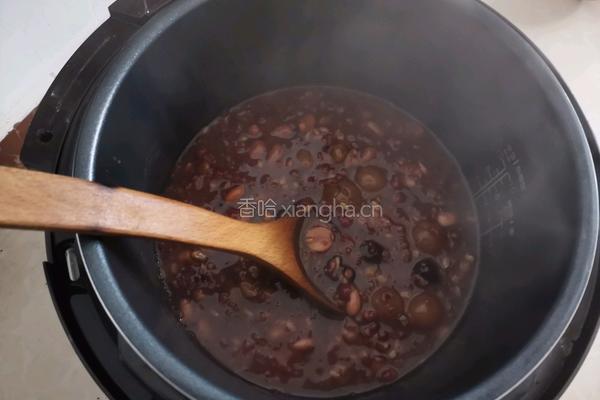 桂圆红枣腊八粥的做法图解6