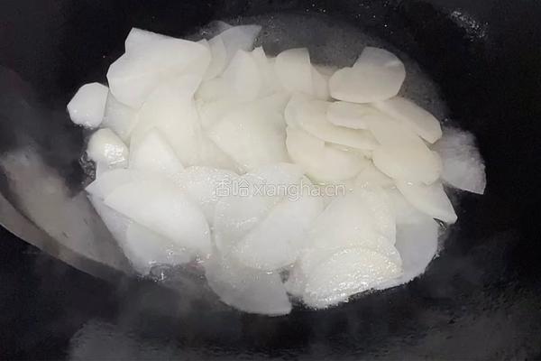 红烧白萝卜片的做法图解4