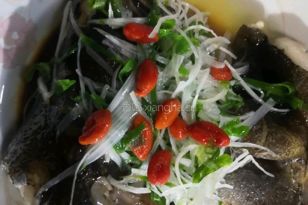 清蒸鸦片鱼头的做法图解5