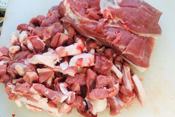 节日热菜——羊肉肠的做法图解1
