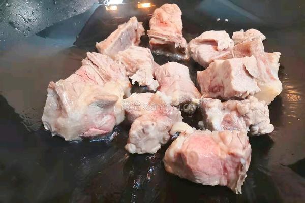 手抓排骨的做法图解2