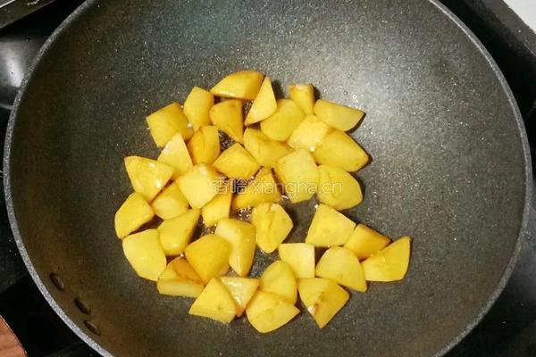 五花肉蒸土豆的做法图解8
