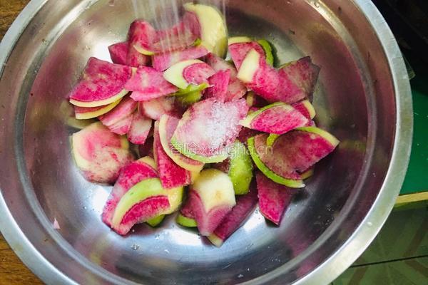 节日凉拌菜——糖醋心里美的做法图解4