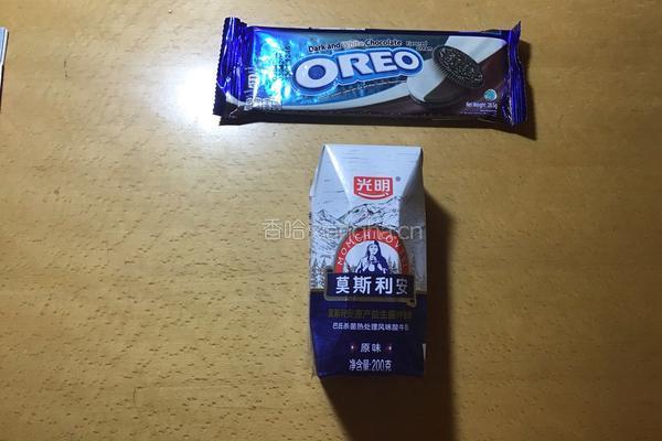 奥利奥冰淇淋的做法图解1