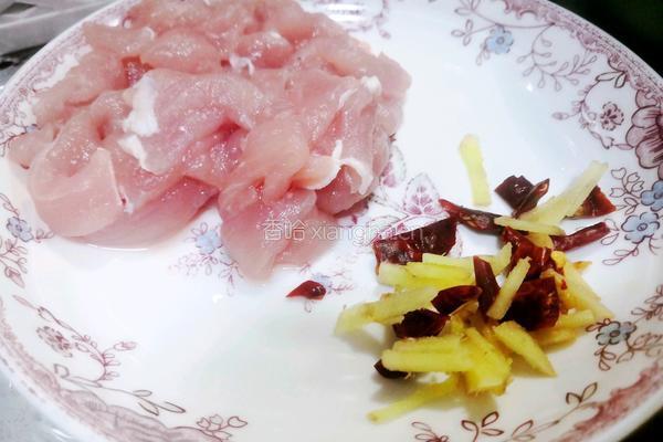 芹菜炒肉的做法图解2