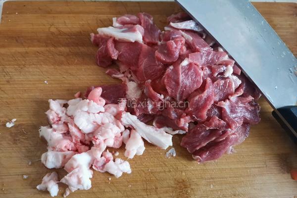 葱爆羊肉片的做法图解2