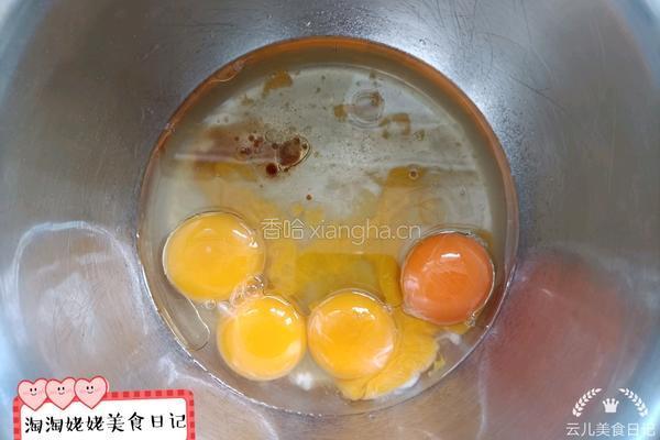 唇动红丝绒旋风蛋糕卷的做法图解4