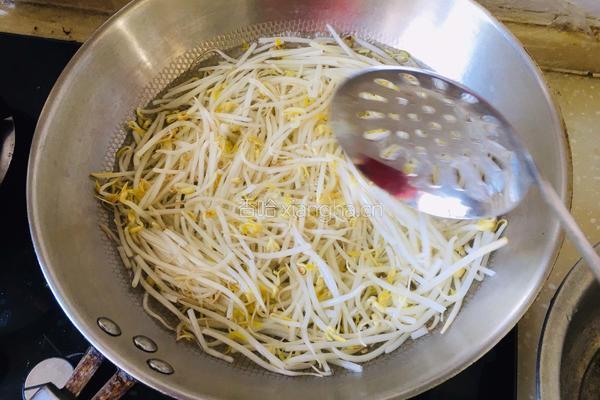 绿豆芽拌干丝的做法图解4