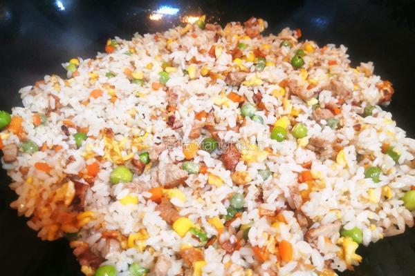 豌豆玉米五彩炒饭的做法图解9