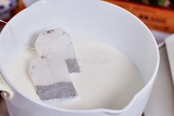 红茶奶酪布丁的做法图解3