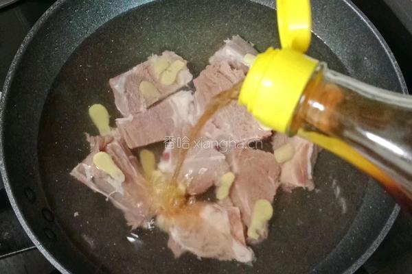 马蹄玉米猪骨汤的做法图解5
