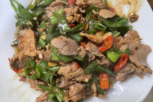 辣椒炒肉解馋下饭菜的做法图解9