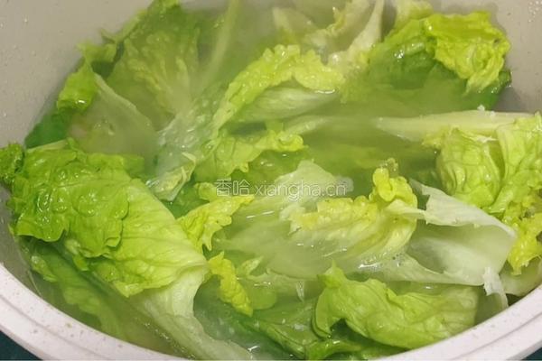 牛肉丸生菜汤的做法图解6