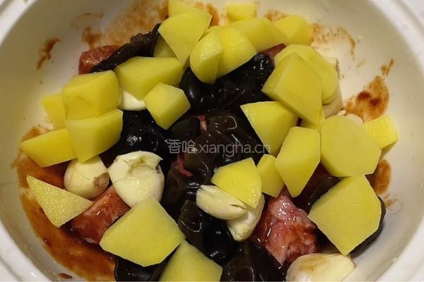 土豆烤排骨的做法图解6