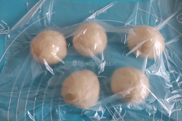 毛毛虫酸奶面包的做法图解7