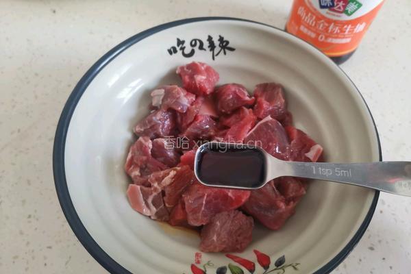 孜然土豆牛肉粒的做法图解3