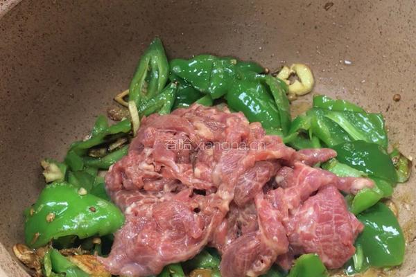 青椒炒牛肉片的做法图解8
