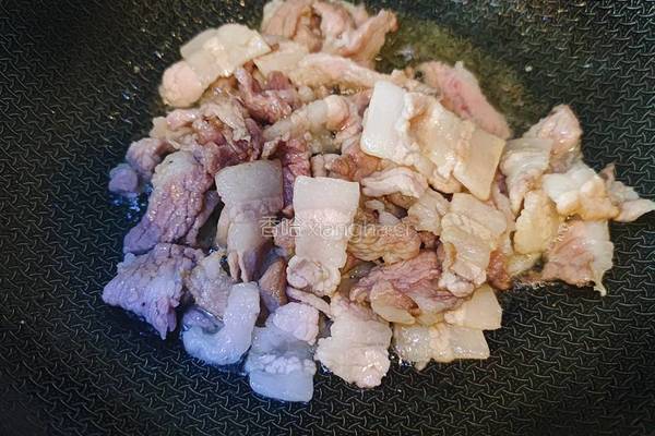 姬松茸炒肉片的做法图解2