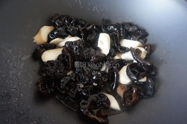 花菜木耳炒肉片的做法图解12