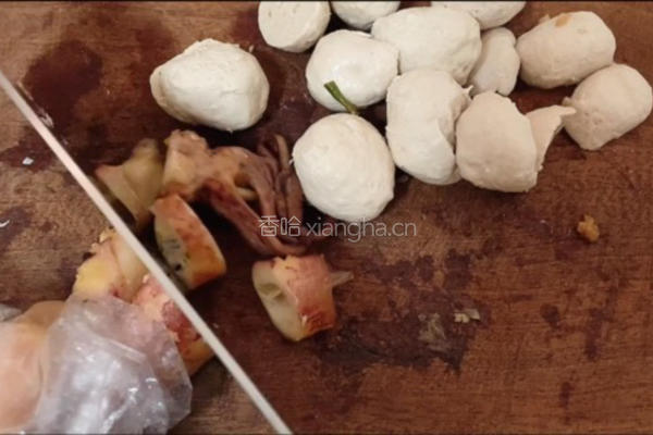 紫菜肉丸子面的做法图解1