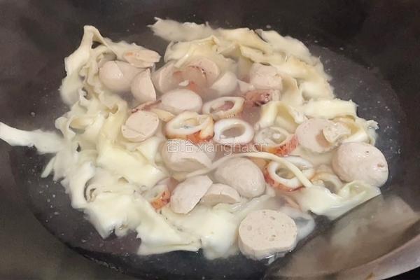 紫菜肉丸子面的做法图解4