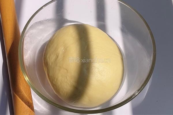 玉米火腿面包的做法图解2