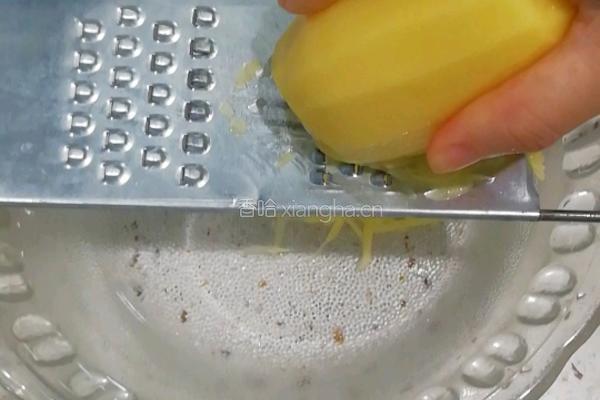 鸡蛋土豆饼的做法图解1