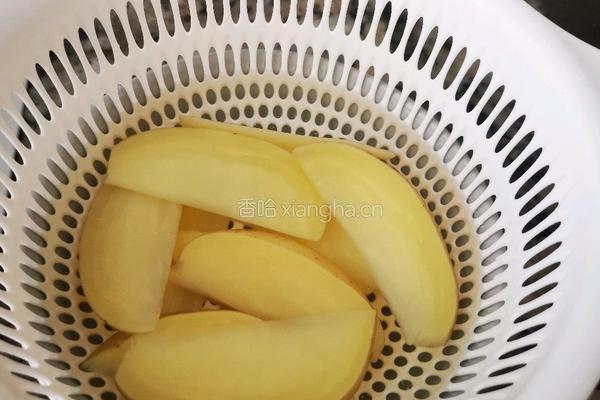 炸薯角的做法图解3
