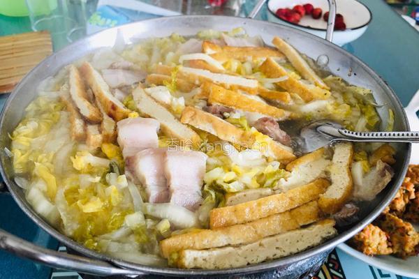 锅仔酸菜白肉的做法图解5