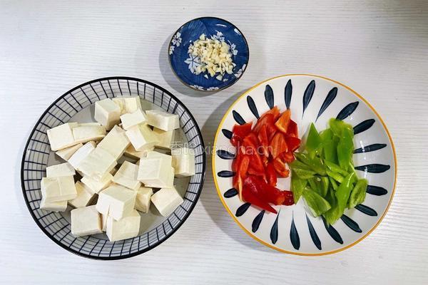家常红烧豆腐的做法图解2