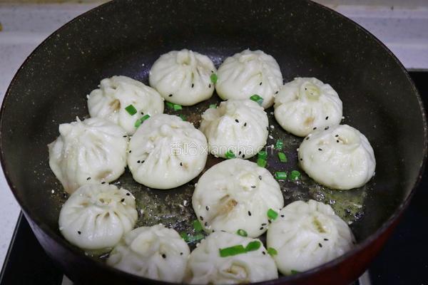 孩子最爱早餐水煎小笼❤️煎包子主食的做法图解16