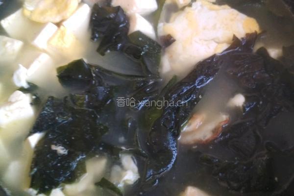 裙带菜虾仁鸡蛋豆腐汤的做法图解6