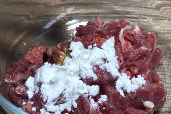 酸汤牛肉片的做法图解2