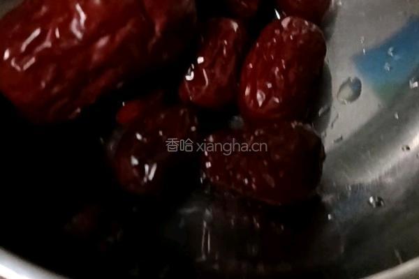 自制纯手工大枣粽子的做法图解3