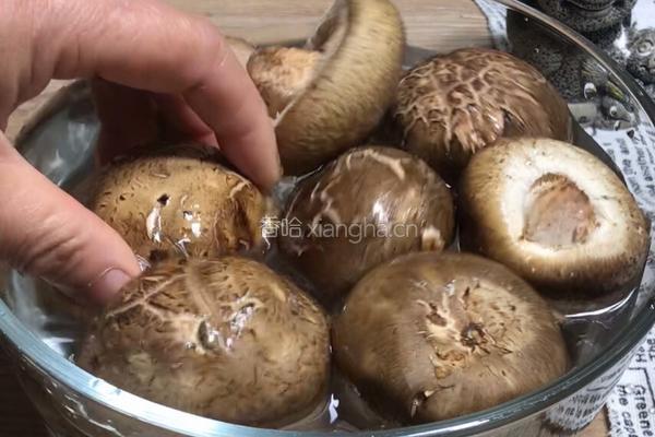 香菇酿蛋的做法图解2