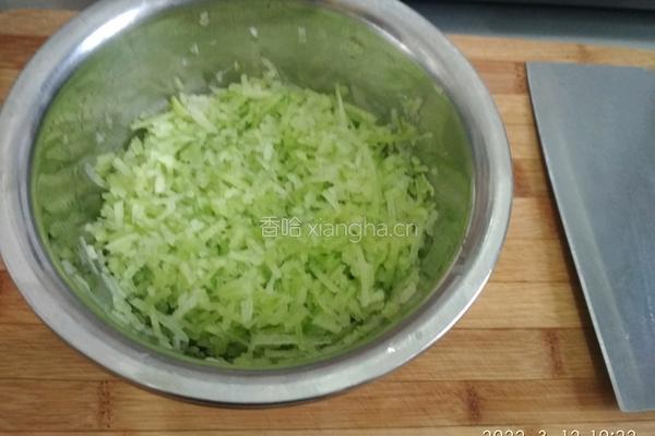 煎水果萝卜饼的做法图解2