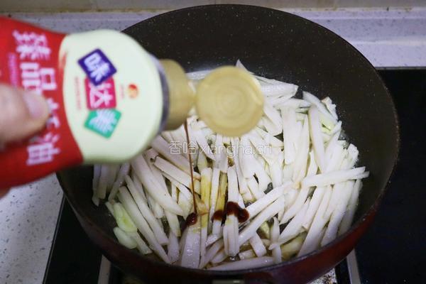 下饭快手小炒蚝油莲菜条❗️家常炒莲藕的做法图解6