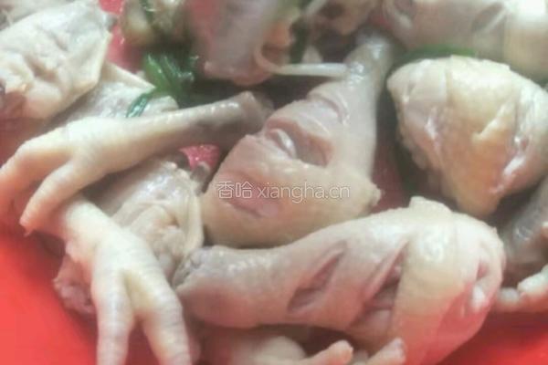 卤鸡爪鸡中翅鸡腿的做法图解1