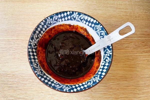 电饭煲无油可乐鸡翅煲的做法图解2