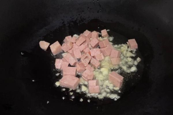 午餐肉炒时蔬的做法图解3