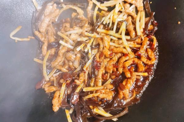 海参鱼香肉丝的做法图解6