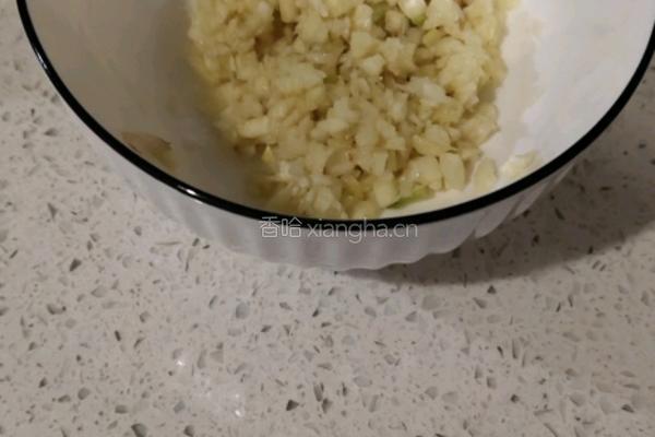 蒜蓉油麦菜的做法图解2
