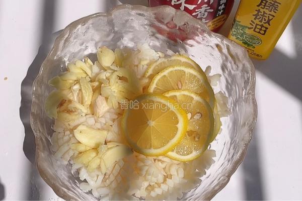 凉拌鱿鱼花的做法图解8