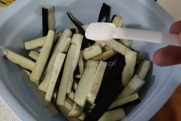 鱼香茄条的做法图解3