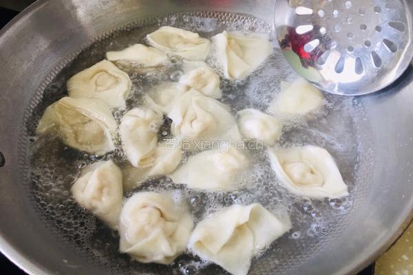清汤鸡肉馄饨的做法图解8